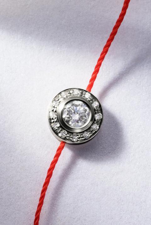 String Bracelet For Women with 0.26ct Round Diamond in Black Gold Bezel Setting - Redline - 0++