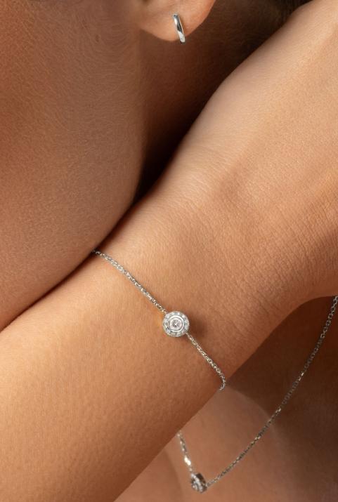 Chain Bracelet For Women with 0.26ct Round Diamond in White Gold Bezel Setting - Redline - 0++