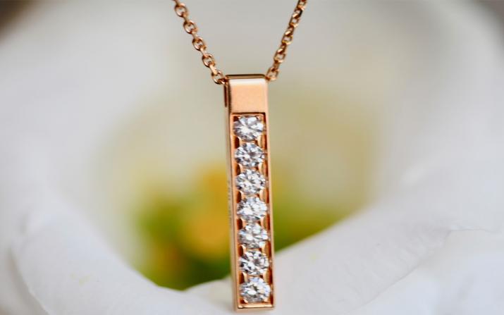 Chain Necklace For Women with 0.42ct Round Diamond in Yellow Gold Pavé Setting - Redline - 0++