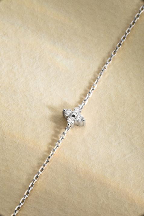 Chain Bracelet For Women with 0.04ct Round Diamond in White Gold Prong Setting - Redline - 0++