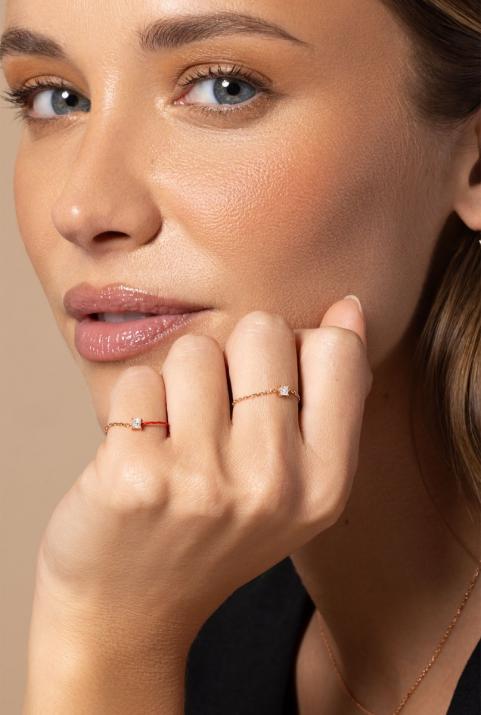 Ring with 0.11ct Princess Diamond in Rose Gold Prong Setting - Redline - 0++