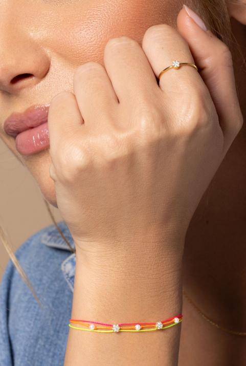 Bangle Ring with 0.05ct Round Diamond in Yellow Gold Prong Setting - Redline - 0++