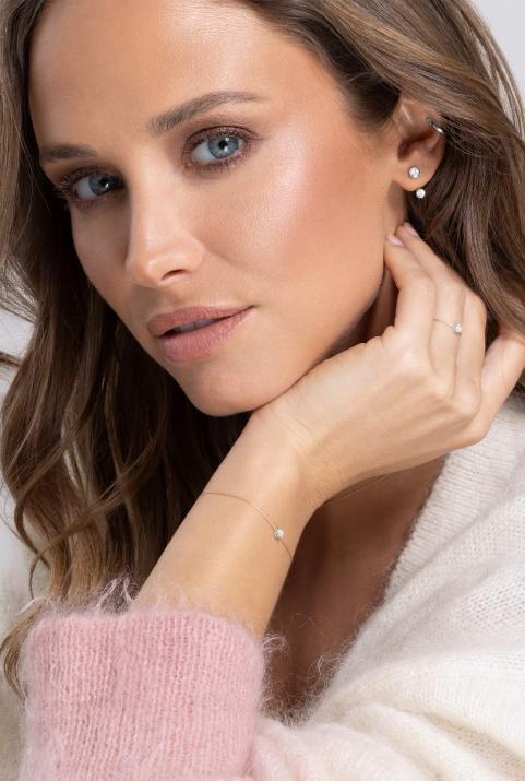 String Bracelet For Women with 0.05ct Round Diamond in White Gold Cluster Setting - Redline - 0++