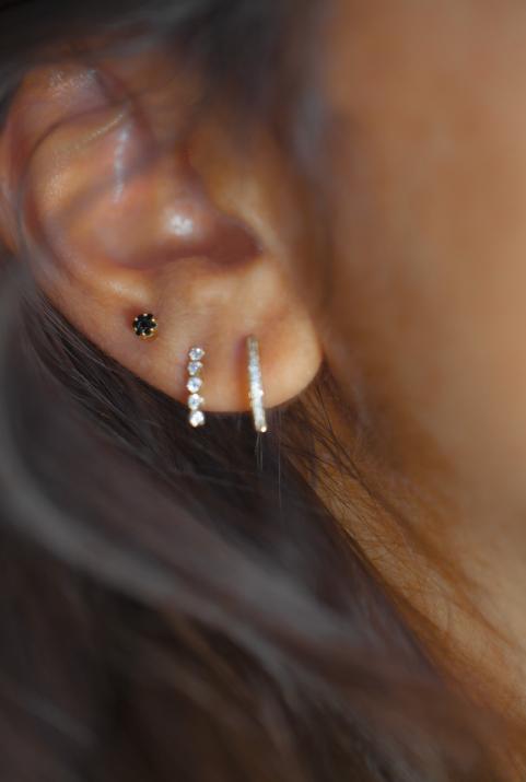 Серьги из жёлтого золота 18K, чёрные бриллианты 0,10 карата - Redline - 0++