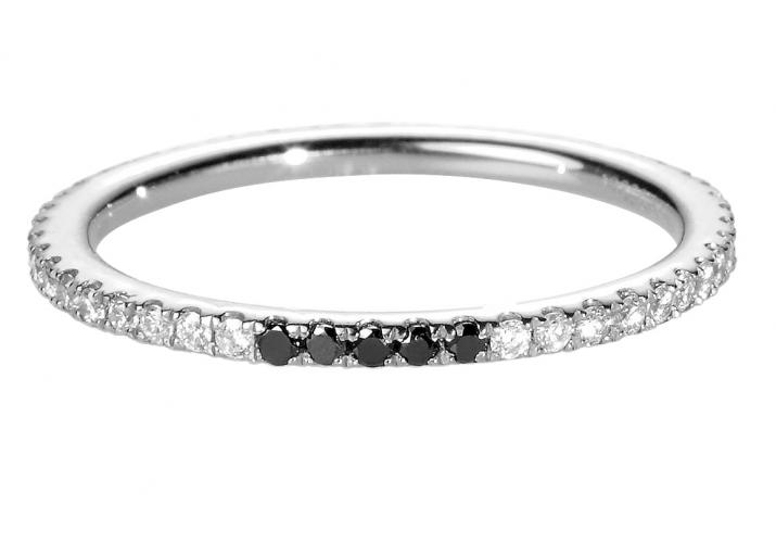 Bangle Ring with 0.30ct Round Diamond and 5 Black Diamonds in White Gold Prong Setting - Redline - 0++
