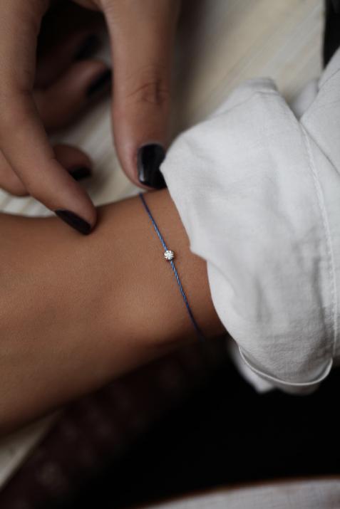 String Bracelet For Women with 0.08ct Round Diamond in Rose Gold Prong Setting - Redline - 0++