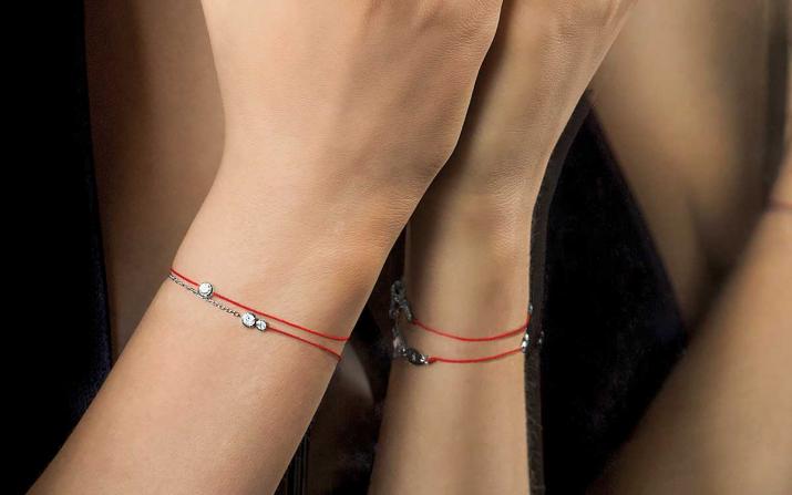 String-Chain Bracelet For Women with 0.15ct Round Diamond in Black Gold Bezel Setting - Redline - 0++