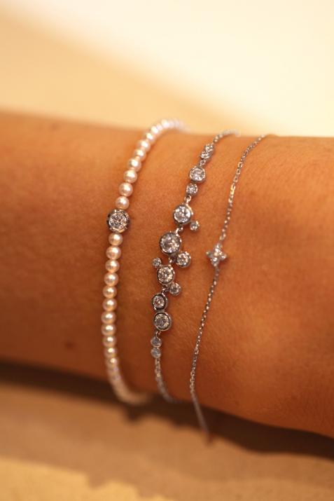 Chain Bracelet For Women with 0.62ct Round Diamond in White Gold Bezel Setting - Redline - 0++