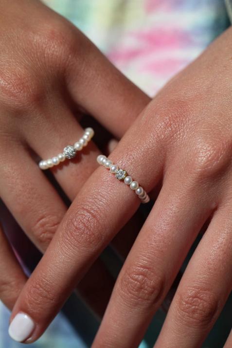 String Ring with 0.05ct Round Diamond in Yellow Gold Cluster Setting - Redline - 0++