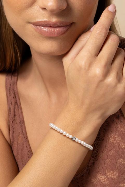 String Bracelet For Women with 0.05ct Round Diamond in Black Gold Cluster Setting - Redline - 0++