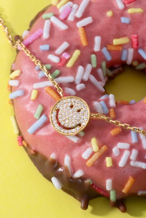 Yellow gold chain bracelet with diamond-paved smiley - Redline - 0++