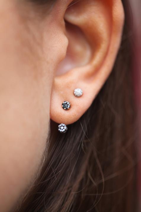 Earrings with 0.10ct Round Diamond in Rose Gold Cluster Setting - Redline - 0++