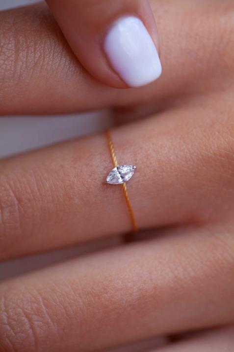 String Ring with 0.20ct Marquise Diamond in White Gold Prong Setting - Redline - 0++