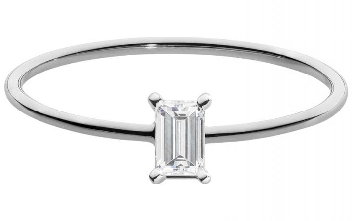 Ring with 0.10ct Princess Diamond in White Gold Prong Setting - Redline - 0++