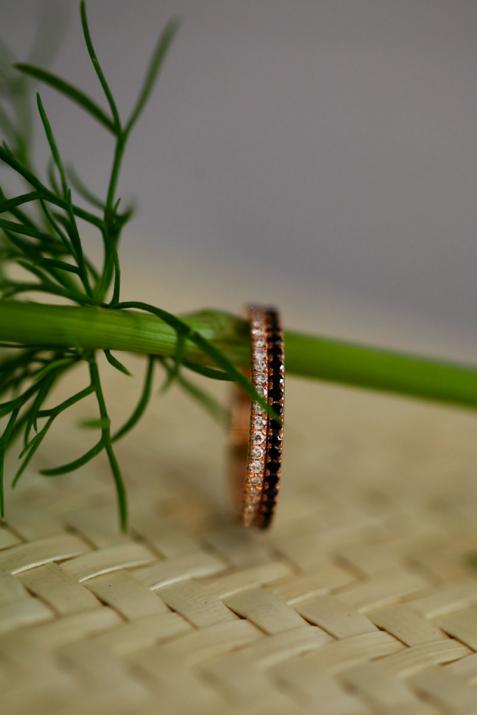 Bangle Ring with 0.346ct Round Black Diamond in Rose Gold Prong Setting - Redline - 0++