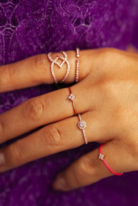 Ring with 0.056ct Round Diamond in Rose Gold Prong Setting - Redline - 0++