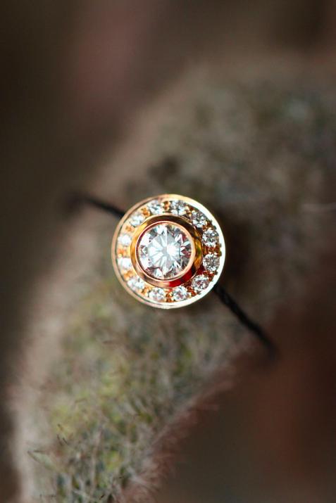 String Ring with 0.26ct Round Diamond in Yellow Gold Bezel Setting - Redline - 0++