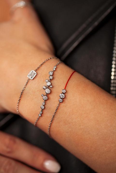 String-Chain Bracelet For Women with 0.20ct Round Diamond in Black Gold Bezel Setting - Redline - 0++