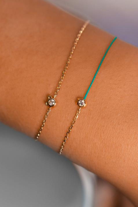 Браслет-полуцепочка с полукруглой нитью и бриллиантом 0,05 карата в желтом золоте в форме кошки - Redline - 0++