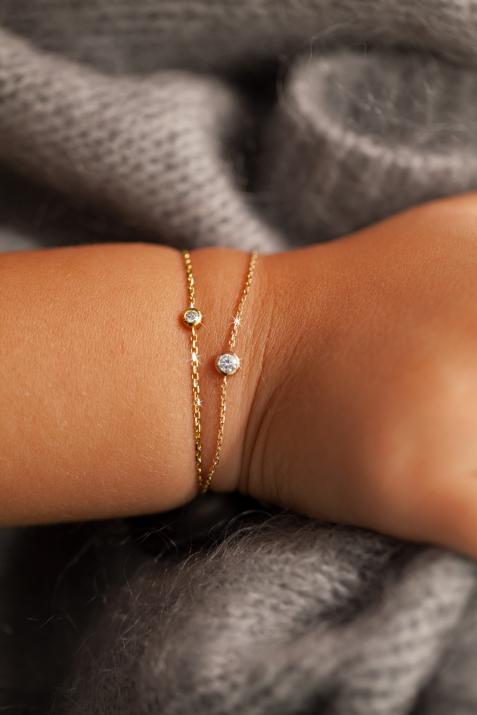 Chain bracelet with 0.05ct diamond in yellow gold bezel setting - Redline - 0++