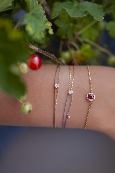 String-Chain Bracelet For Women with 0.06ct Round Diamond in Yellow Gold Cluster Setting - Redline - 0++