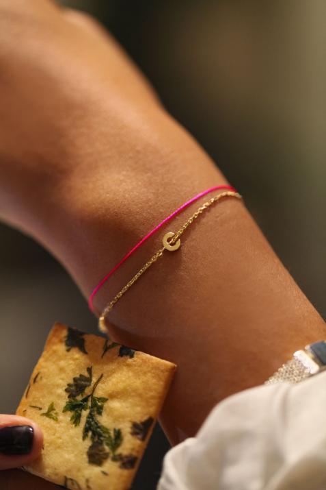 String-Chain Letter Bracelet in Yellow Gold - Redline - 0++