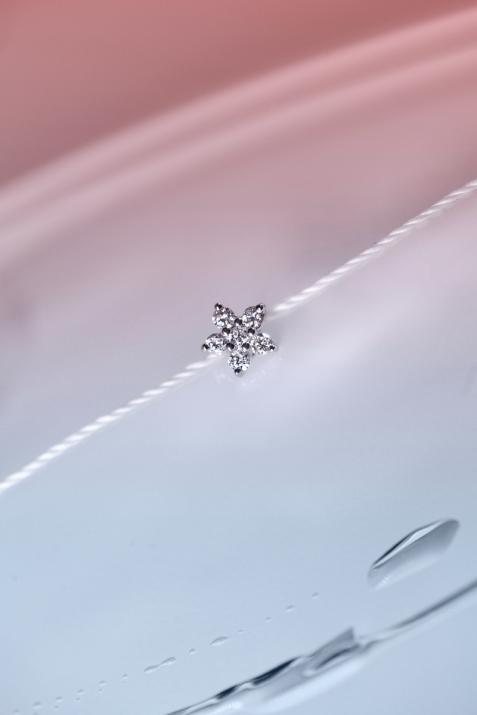 String Bracelet For Women with 0.09ct Round Diamond in Rose Gold Prong Setting - Redline - 0++