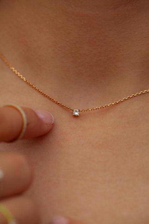 Chain Necklace For Women with 0.11ct Princess Diamond in Yellow Gold Prong Setting - Redline - 0++