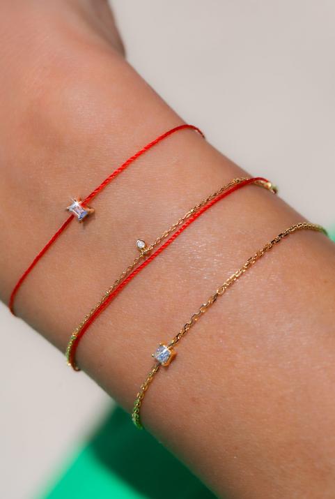 Chain Bracelet For Women with 0.11ct Princess Diamond in Yellow Gold Prong Setting - Redline - 0++