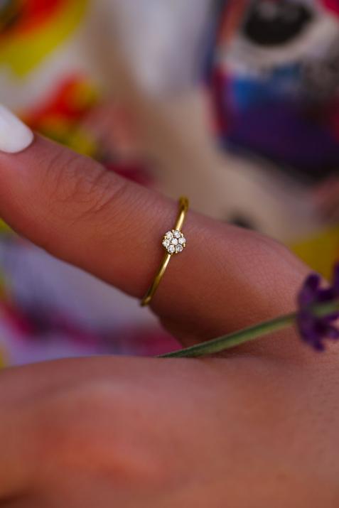 Bangle Ring with 0.05ct Round Diamond in Yellow Gold Prong Setting - Redline - 0++