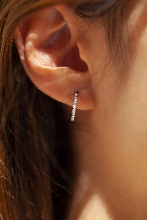 Earrings with 0.14ct Round Diamond in White Gold Pavé Setting - Redline - 0++