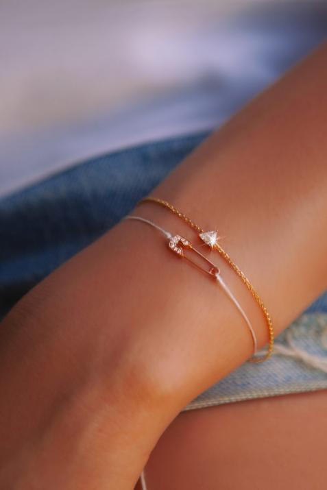 Chain Bracelet For Women with 0.10ct Trillion Diamond in Yellow Gold Prong Setting - Redline - 0++