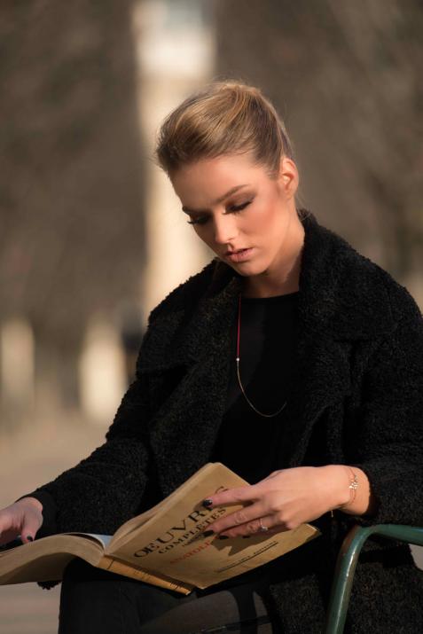 Long Necklace with 0.05ct Round Diamond in White Gold Cluster Setting - Redline - 0++