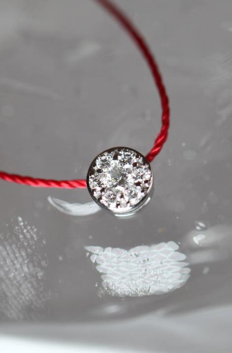 String Bracelet For Women with 0.15ct Round Diamond in White Gold Prong Setting - Redline - 0++