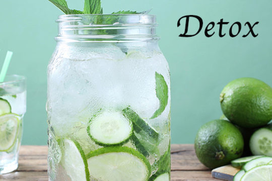 Les eaux detox, la boisson d'été qui vous fera du bien !