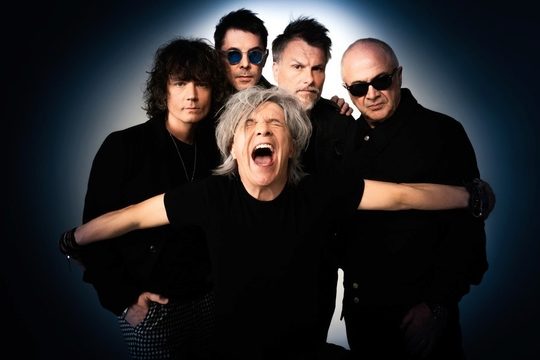 Indochine mène un combat contre l’homophobie